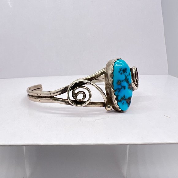 Vintage Navajo Cuff Bracelet by Monroe Ashley Sterling Silver Turquoise Signed - Picture 4 of 13